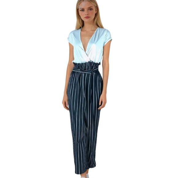 BAILEY BLUE Short Sleeve V-neck Striped Jumpsuit NWT Medium - Picture 1 of 11